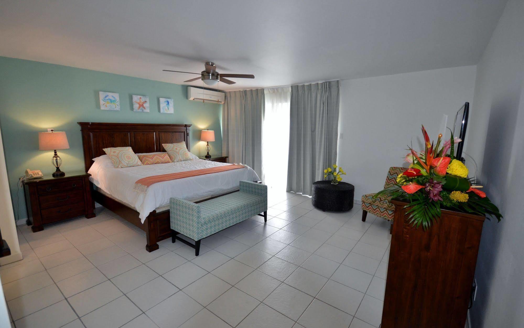 The Atrium Beach Resort And Spa, Ascend Hotel Collection Simpson Bay Zewnętrze zdjęcie