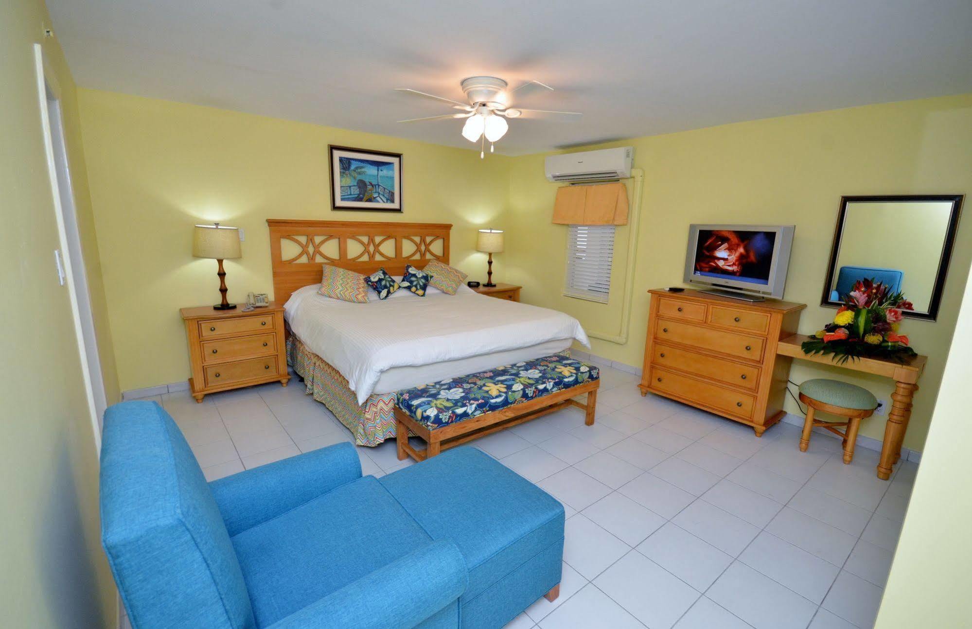 The Atrium Beach Resort And Spa, Ascend Hotel Collection Simpson Bay Zewnętrze zdjęcie